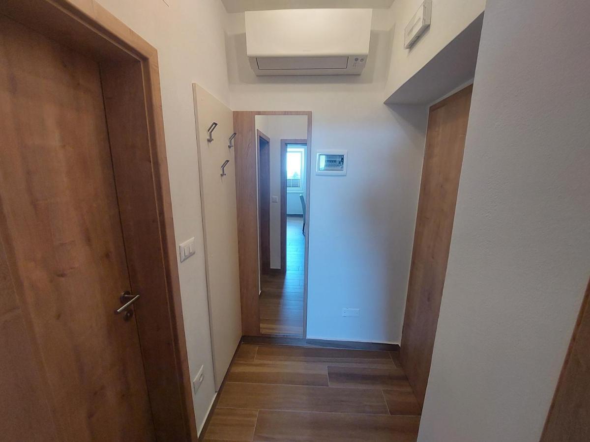 Komen Gostilna In Pizzeria Pri Brajdi酒店 外观 照片